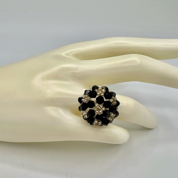 Vintage Stretch Flower Elegant Black and Silver Beaded Ring - Picture 3 of 15